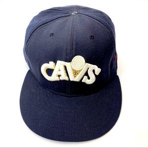 CAVS new ERA Cleveland Cavaliers cap sz 8 1/8 navy